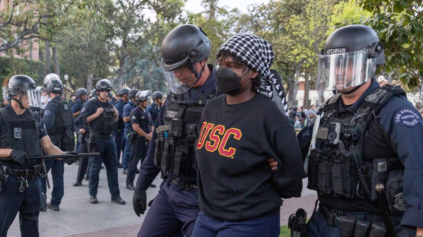 USC faculty body votes to censure university leaders over handling of protests