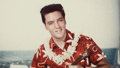 Elvis Presley Charts Two Hit Albums, Showing His Fans’ Diverse Listening Habits