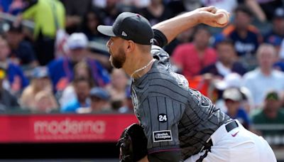 Mets wear jersey patches honoring Mays, Grote