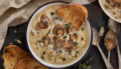 Stop Making These Mistakes When Cooking With Cream Of Mushroom Soup