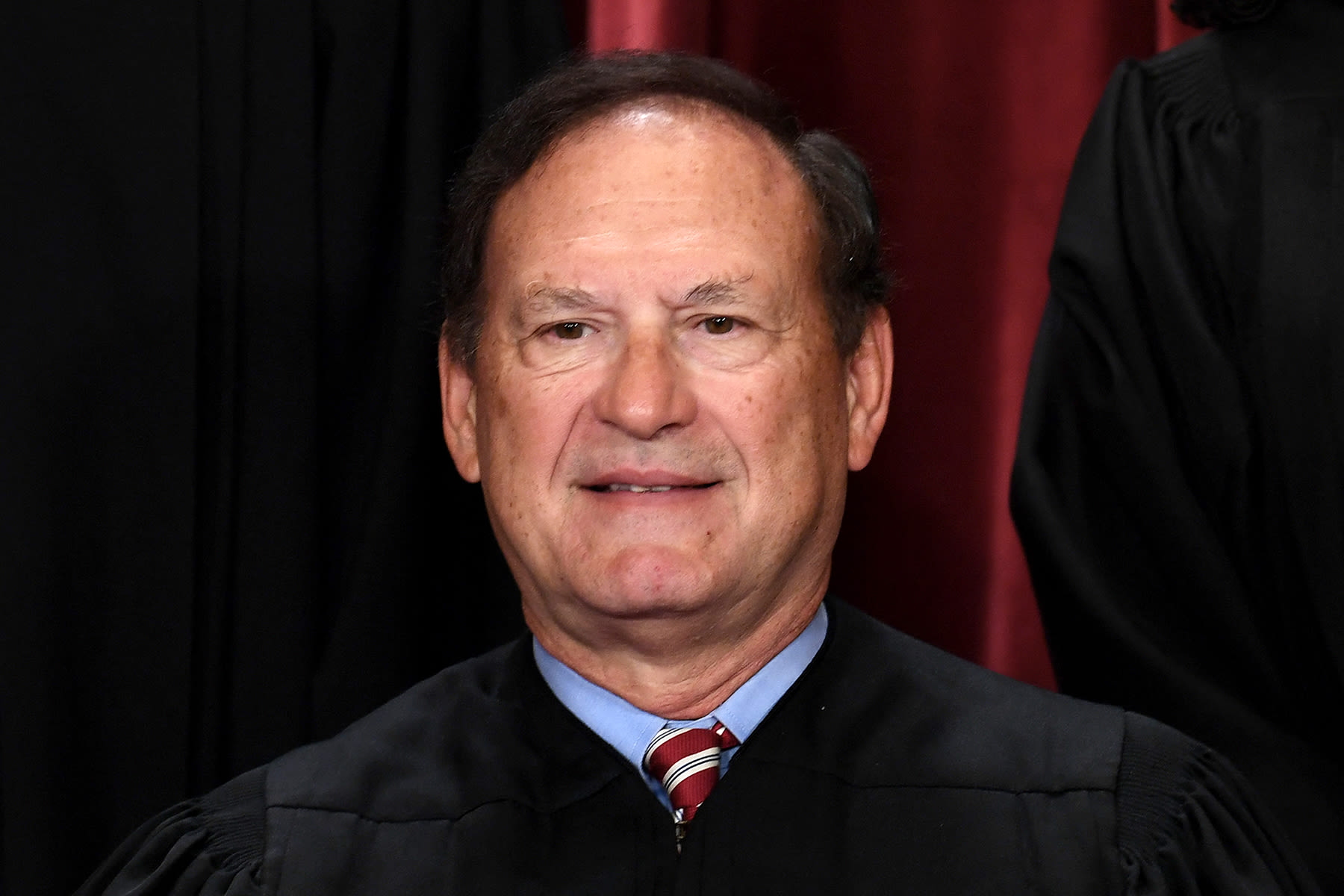 Alito Refuses to Recuse: ‘My Wife Is Fond of Flying Flags’