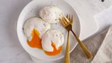 Top Chef Winner Mei Lin's Hack For Making Poached Eggs In Bulk