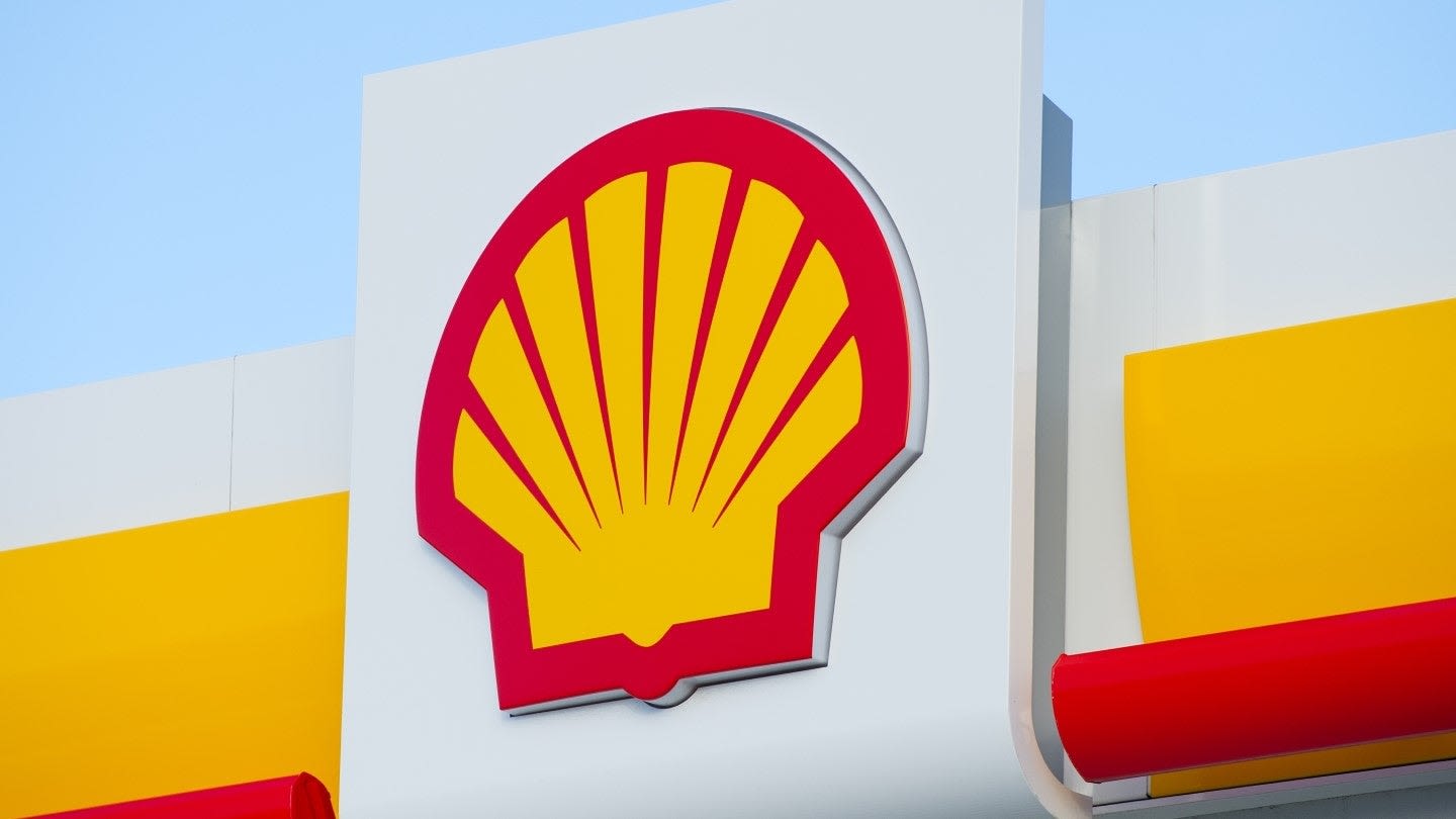 Shell cuts offshore wind unit to sharpen focus on oil and gas business