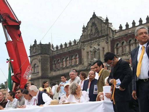 La vez que Vicente Fox tuvo que dar el Grito de Independencia en Hidalgo por ‘culpa’ de AMLO