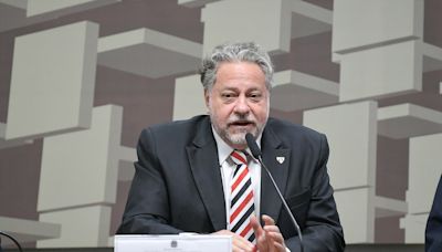 Casares ironiza estudo de Textor na CPI da Manipulação: ‘Feito quando levou a virada do Palmeiras?’