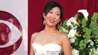 Great Outfits in Fashion History: Sandra Oh in a Bow-Adorned Corset Dress