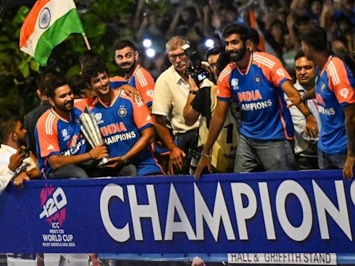 Virat Kohli, Ravindra Jadeja Thank Mumbai Police For 'Phenomenal Job' Managing Victory Parade | Cricket News