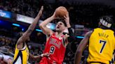 Nikola Vucevic ayuda a Bulls a remontar y vencer a Pacers 112-105