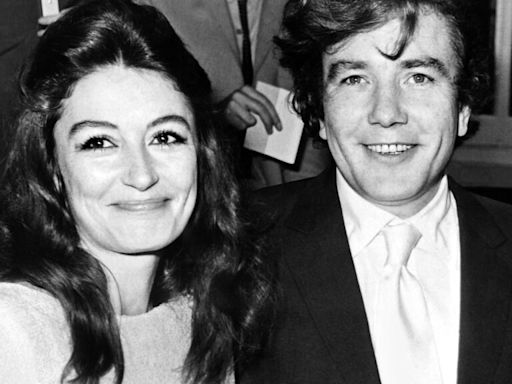 Anouk Aimée, icono de la elegancia francesa en el cine, fallece a los 92 años