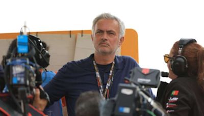 Mourinho se diz arrependido por não aceitar seleção e faz promessa