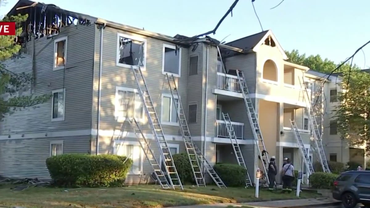 Two dead, one child injured after Largo apartment fire