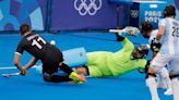 Los Leones vencieron a Nueva Zelanda en un partido dramático y sueñan en los Juegos Olímpicos: la increíble atajada que salvó a Argentina en el final