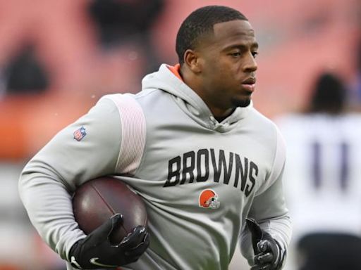 Browns Give Troubling Injury Update on Nick Chubb After First Practice