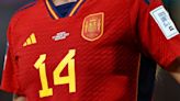 Nike contra Adidas: los patrocinadores del Mundial de Fútbol, listos para la final Inglaterra-España