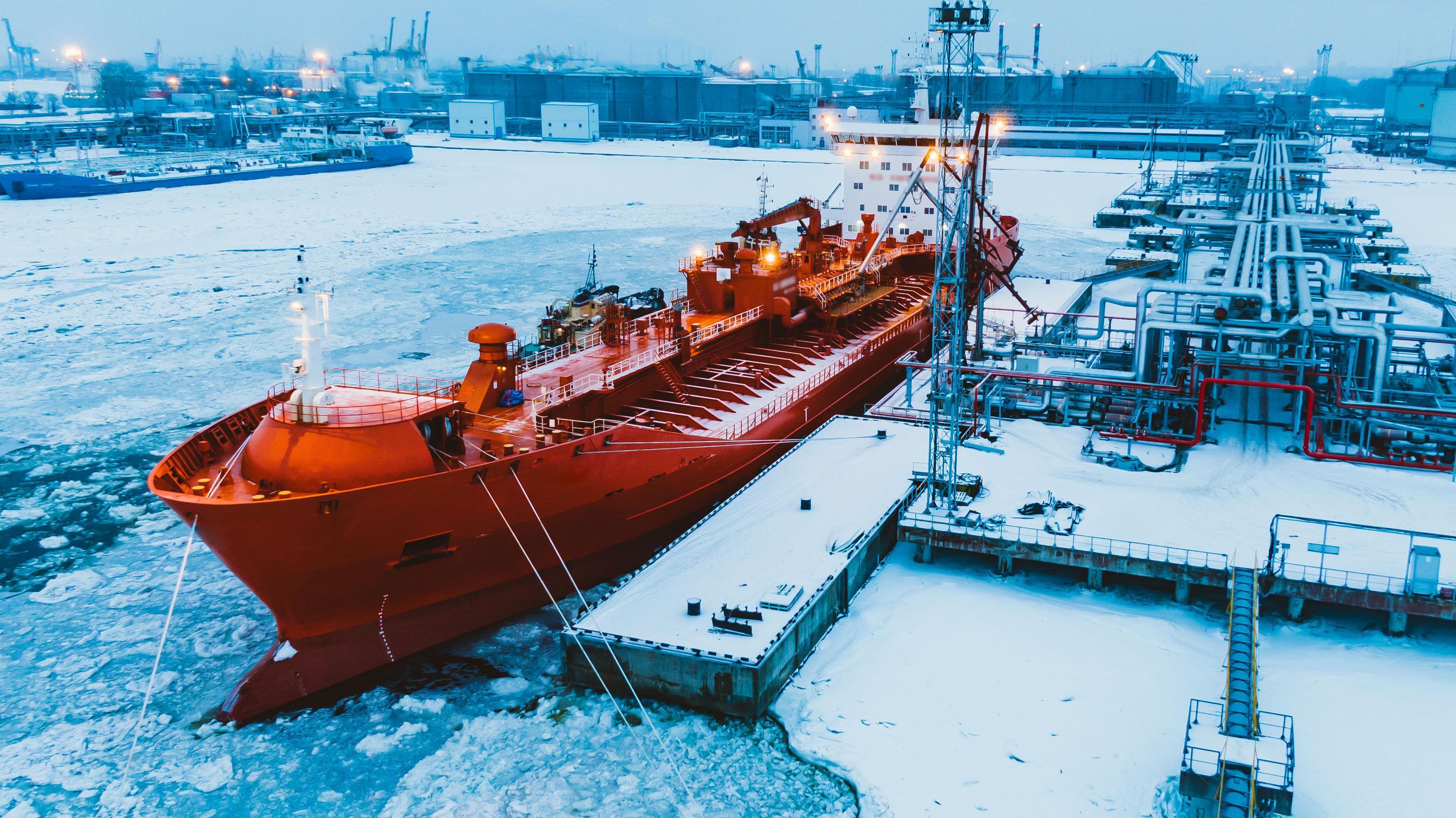 Arctic 'dirty fuel' ban for ships comes into force