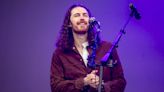 It’s Officially Hozier Season As He Lands His First-Ever No. 1 Single