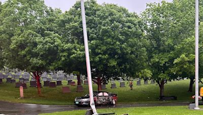 Barre man charged with DUI after hitting flagpole at Vt. Veterans Cemetery