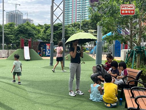 澳門海陸交通逐步暫停 有港人趕尾班船回程 - RTHK