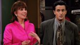 Marlo Thomas, Who Played Rachel's Mom On Friends, Just Shared A Sweet Memory Of Matthew Perry From The Famous Couch...