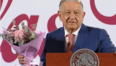 AMLO felicita a las mamás mexicanas por el 10 de Mayo en ‘La Mañanera’: “Hay amor eterno para ellas”