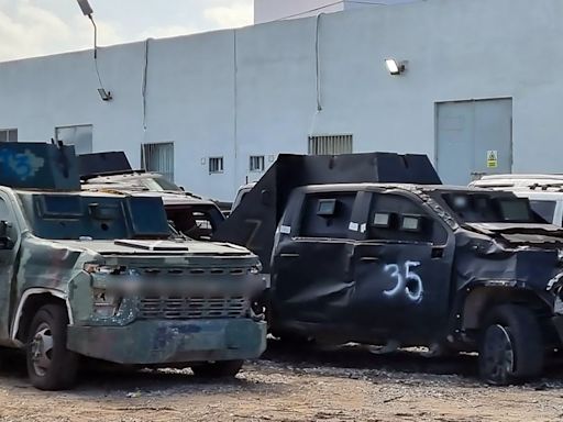 FGR destruye 50 vehículos “monstruos” en Tamaulipas usados por el "grupo escorpiones"