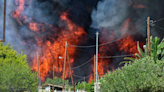 Arde Grecia: Humo asfixia a Atenas e incendio fuera de control