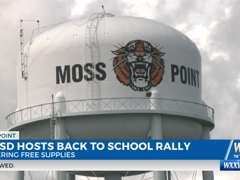 Moss Point School District hosts Back to School Rally - WXXV News 25