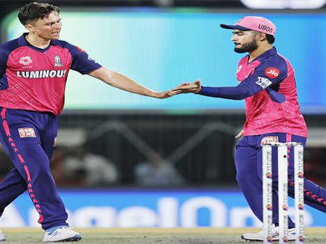Trent Boult dominates powerplay bowling with record wickets in IPL 2024