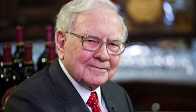 Buffett's Rise: From chewing gum sales to global wealth