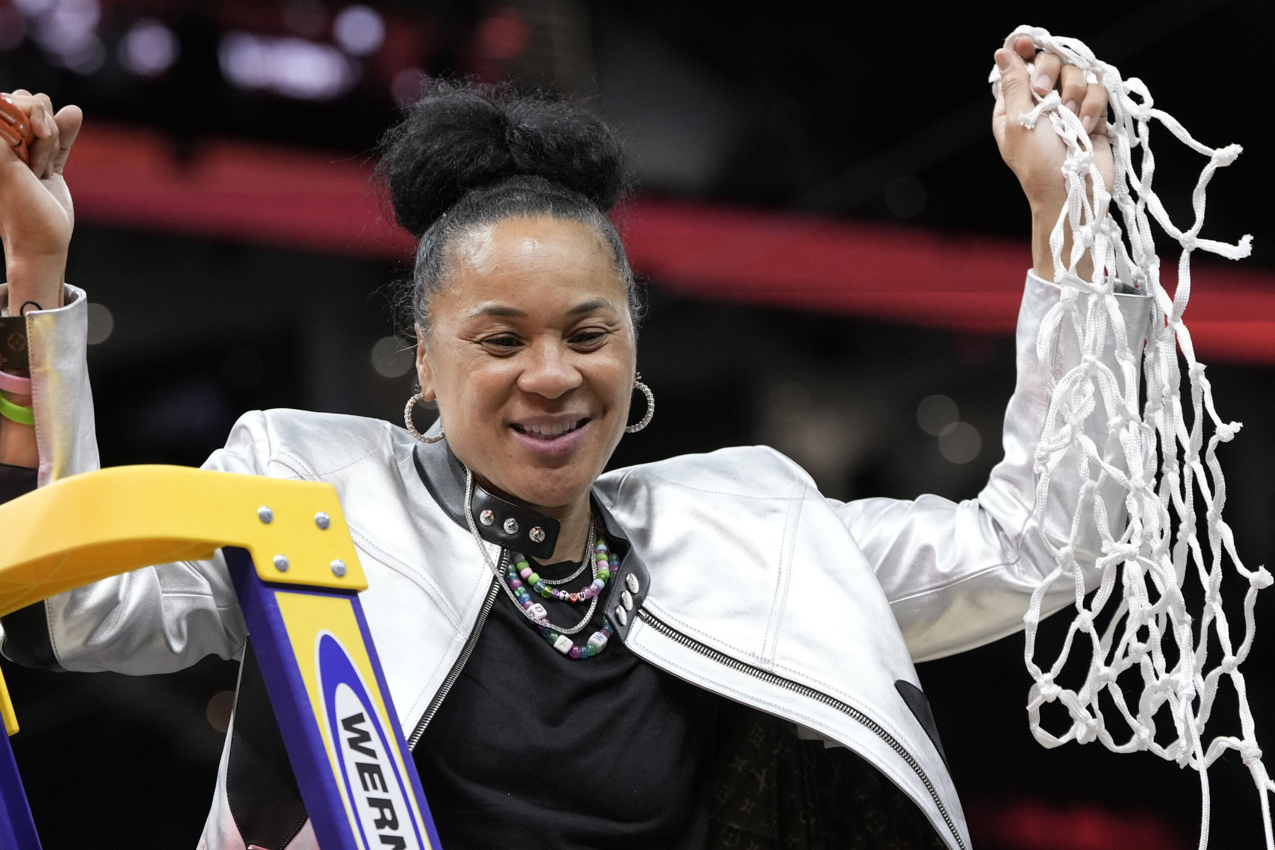 USC announces “A Celebration of Dawn Staley" featuring Robin Roberts - ABC Columbia