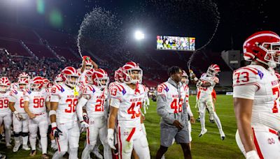 Mater Dei vs. Bishop Gorman battle highlights the best high school football games of the week