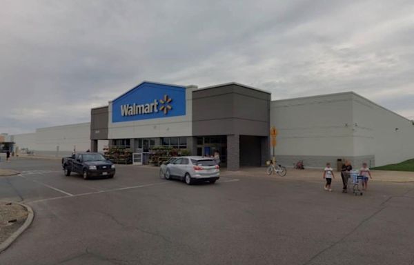 Walmart holds liquidation sale after closing store for good