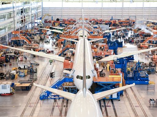 Boeing expects 787 suppliers to catch up by year's end, restoring output