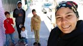 "Vinimos con tres hijos desde Venezuela buscando una vida mejor y casi pierdo a mi marido en el incendio de Ciudad Juárez"