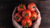 El jugo de tomate puede matar bacterias que nos hacen enfermar