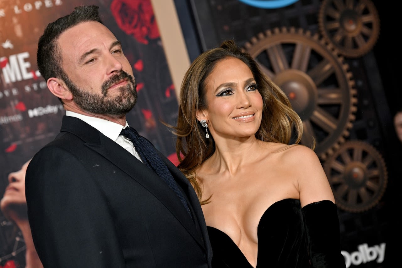 BUZZ: Jennifer Lopez responds to Ben Affleck divorce rumors; ‘The Munsters’ reboot