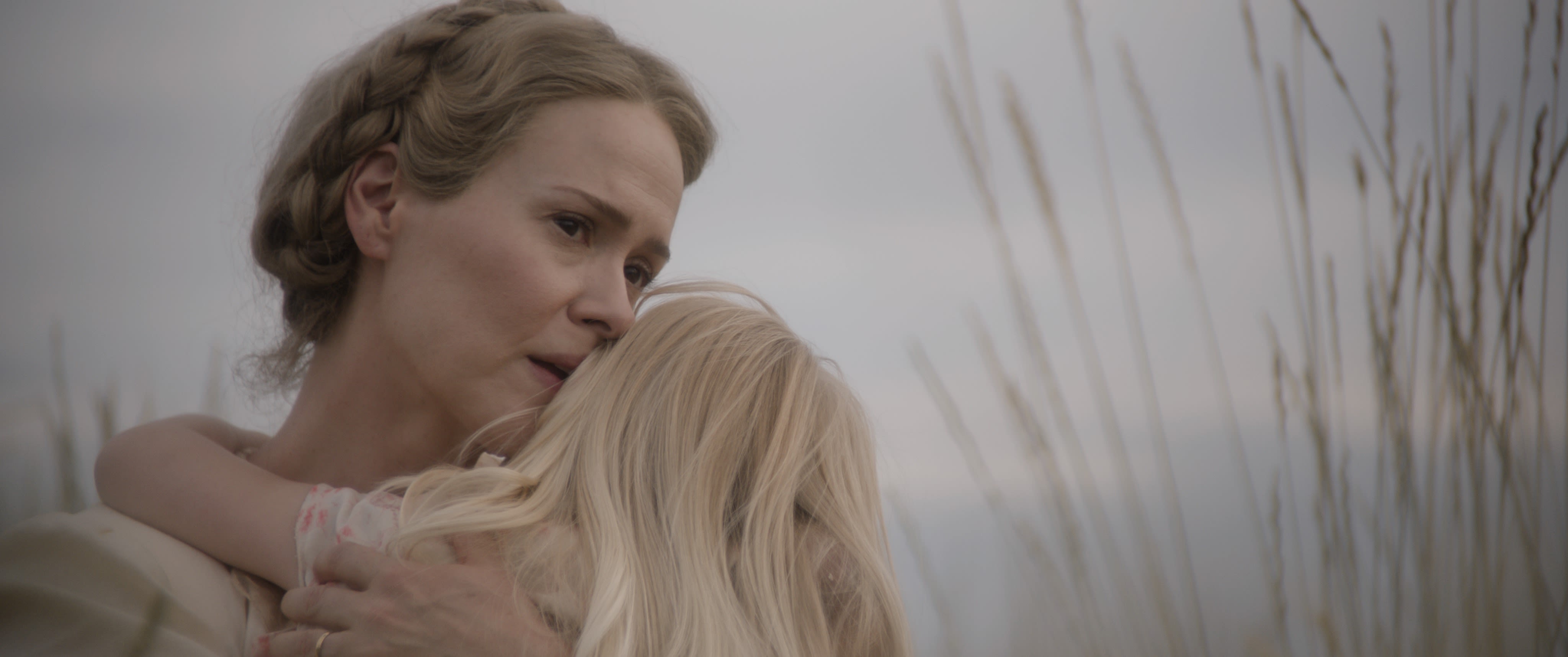 ...Premiere Date, First-Look Photos For Horror Thriller ‘Hold Your Breath’ Starring Sarah Paulson & Ebon Moss-Bachrach