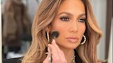 Jennifer Lopez tiene el truco fácil y rápido de make up para labios con volumen