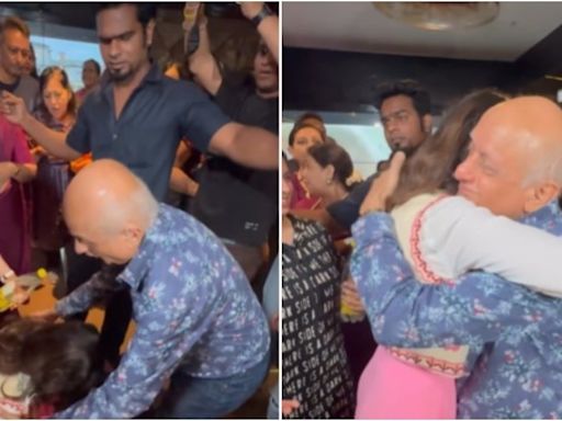 Watch: Divya Khossla seeks Mukesh Bhatt's blessings, touches his feet at event