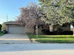 1037 Madonna Dr, Quincy IL 62305