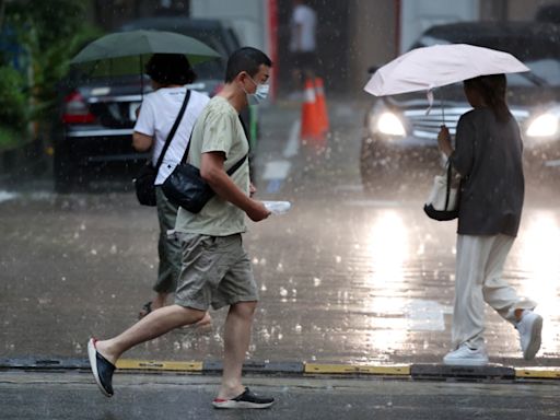 不斷更新》雨彈升級！11縣市豪、大雨特報 國家警報響 - 時事