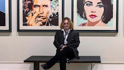 Johnny Depp presenta sus obras de arte en una exposición inmersiva en Nueva York