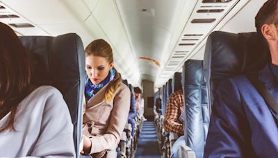 Is It Better to Sit on the Left or Right Side of the Plane? Frequent Fliers Weigh In