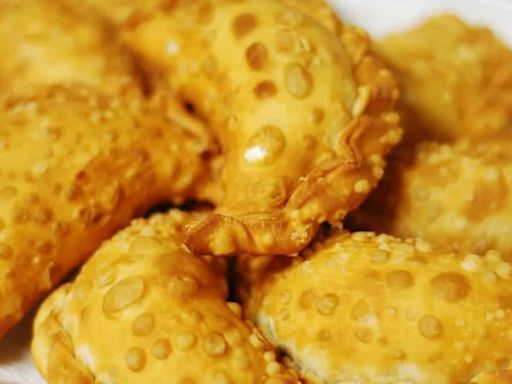 La receta de los irresistibles pasteles fritos patrios, ideales para compartir este 25 de mayo | Por las redes