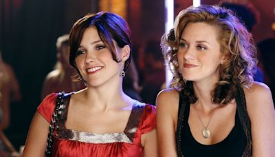 Sophia Bush, Hilarie Burton Morgan to Star in ‘One Tree Hill’ Sequel in the Works at Netflix