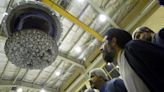 Irán acelera su producción de uranio altamente enriquecido, según el OIEA