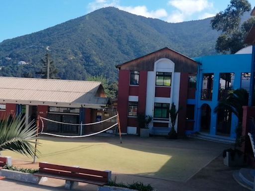 Zapallar rebautiza único liceo bicentenario de la comuna: se llamará “Presidente Sebastián Piñera Echenique” - La Tercera