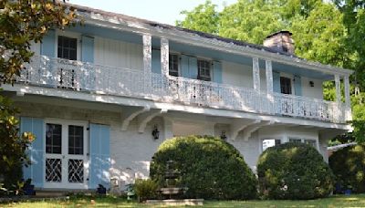 Staunton to celebrate Historic Garden Week with walking tour of Ridgeview Road on Saturday