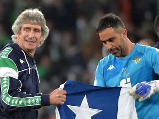 Manuel Pellegrini da pistas del futuro de Claudio Bravo en Real Betis: "Él verá dónde sigue"