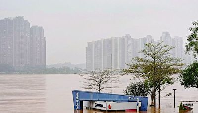 廣東暴雨 中山積水齊腰深 珠海非必要不出門